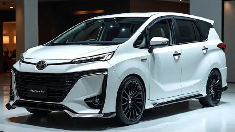 Toyota Innova Crysta 2025